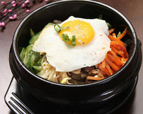 石锅拌饭(图13)